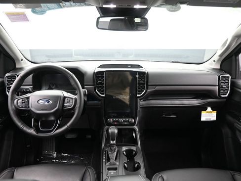 New 2025 Ford Ranger Lariat w/ FX4 Off-Road Package image 36