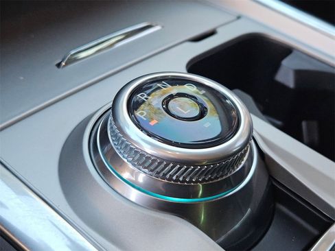 Used 2023 Ford Explorer Limited w/ Limited Technology Package image 14