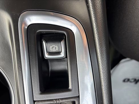 Used 2020 Chevrolet Equinox Premier image 26