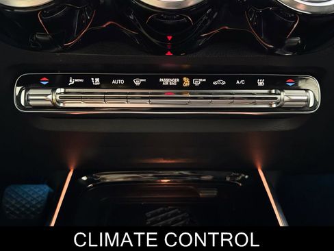 Used 2023 Mercedes-Benz EQB 300 4MATIC w/ Exclusive Package image 24