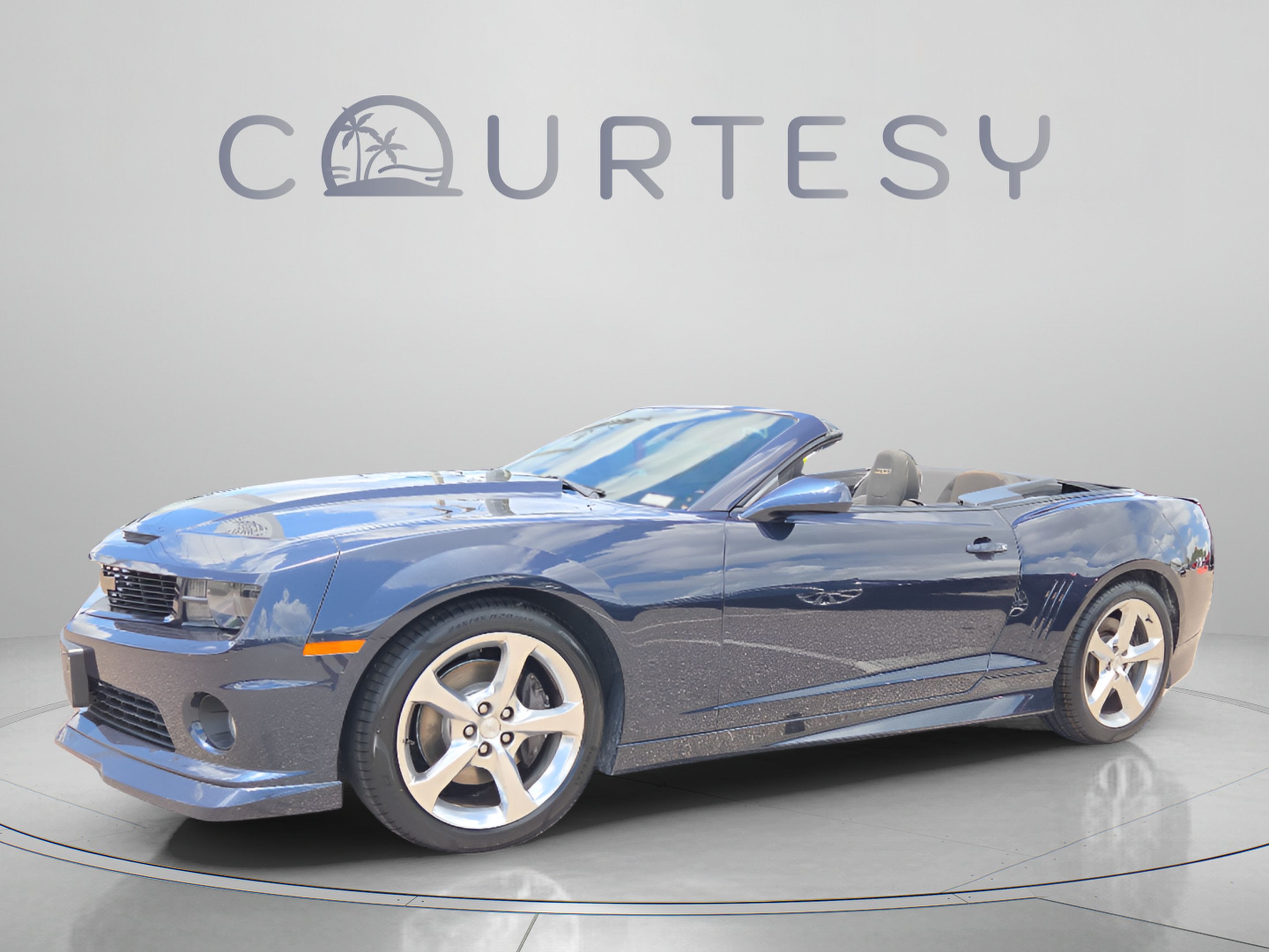 Used 2013 Chevrolet Camaro SS RWD image 1