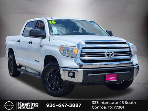 Used 2016 Toyota Tundra SR5 w/ SR5 Upgrade Package AWD/4WD image 3