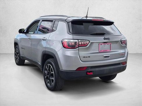 Used 2019 Jeep Compass Trailhawk AWD/4WD image 7