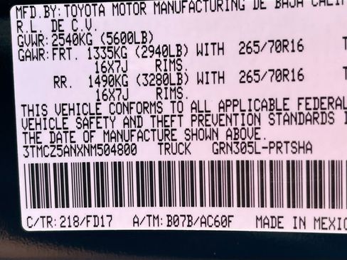 Used 2022 Toyota Tacoma TRD Off-Road w/ Technology Package AWD/4WD image 31