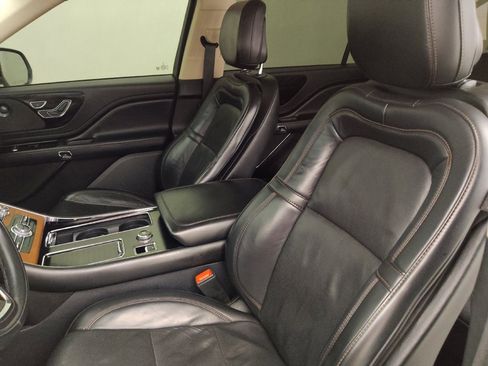 Used 2020 Lincoln Aviator Reserve w/ Equipment Group 201A RWD image 17