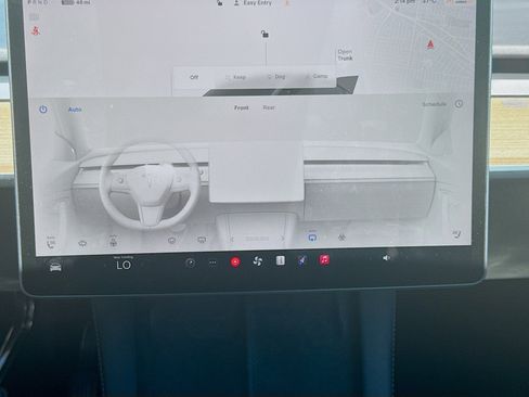 Used 2023 Tesla Model Y 2WD image 15