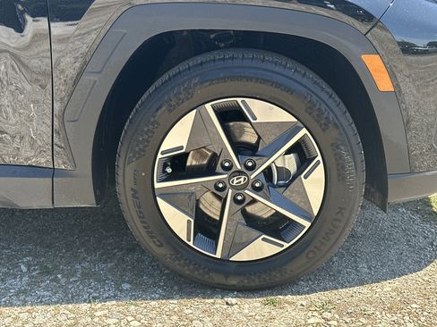 Used 2025 Hyundai Tucson SEL FWD image 12