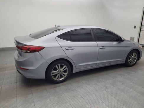 Used 2017 Hyundai Elantra SE FWD image 10