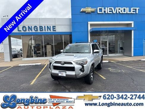 Used 2023 Toyota 4Runner TRD Off-Road Premium w/ Moonroof Package AWD/4WD image 1