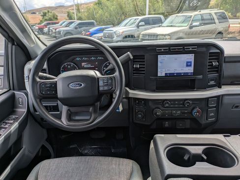 Used 2024 Ford F250 XLT AWD/4WD image 27
