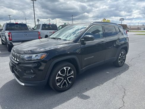 Used 2022 Jeep Compass Limited image 2