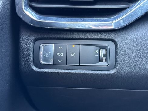 Used 2024 GMC Acadia Elevation FWD image 20