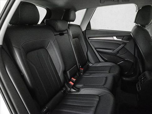 Used 2023 Audi Q5 2.0T Premium w/ Convenience Package image 21