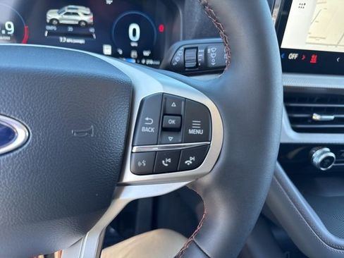 New 2026 Ford Explorer Active w/ Active Comfort Package image 17