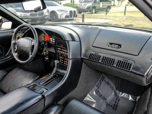 Used 1993 Chevrolet Corvette Coupe RWD image 10