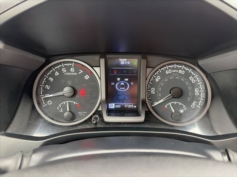 Used 2023 Toyota Tacoma TRD Off-Road image 20