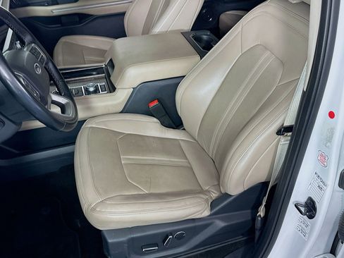 Used 2023 Ford Expedition Max Limited AWD/4WD image 20
