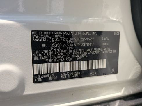Used 2025 Toyota RAV4 LE FWD image 34