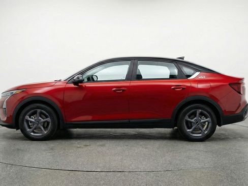 Used 2025 Kia K4 LXS image 5