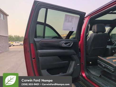 Used 2023 GMC Yukon XL AT4 w/ AT4 Premium Plus Package AWD/4WD image 26