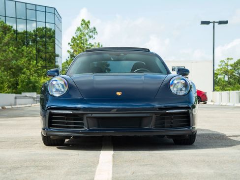 Used 2020 Porsche 911 Carrera RWD image 2