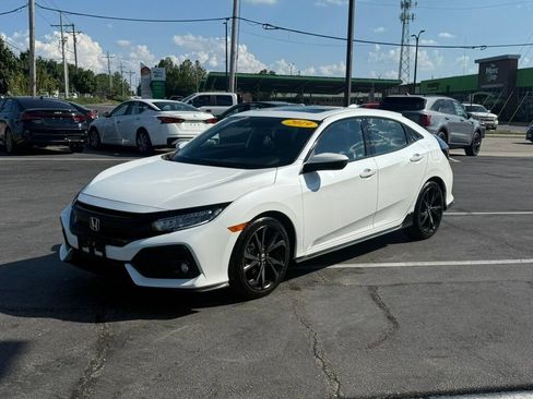 Used 2019 Honda Civic Sport Touring image 5