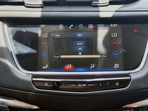 Used 2019 Cadillac XT5 Premium Luxury FWD image 35