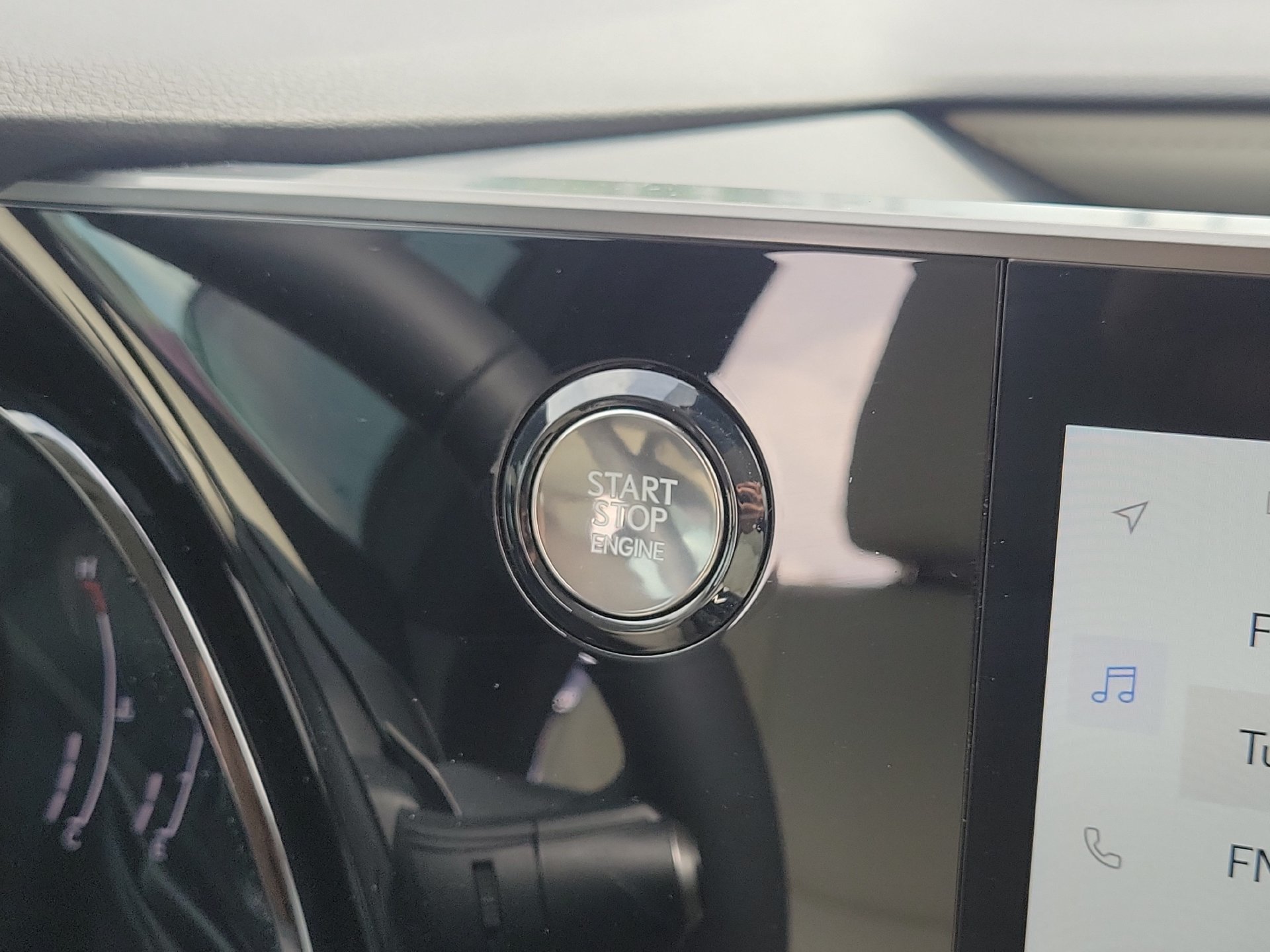 Used 2024 Lexus RX 350 FWD w/ Technology Package image 20