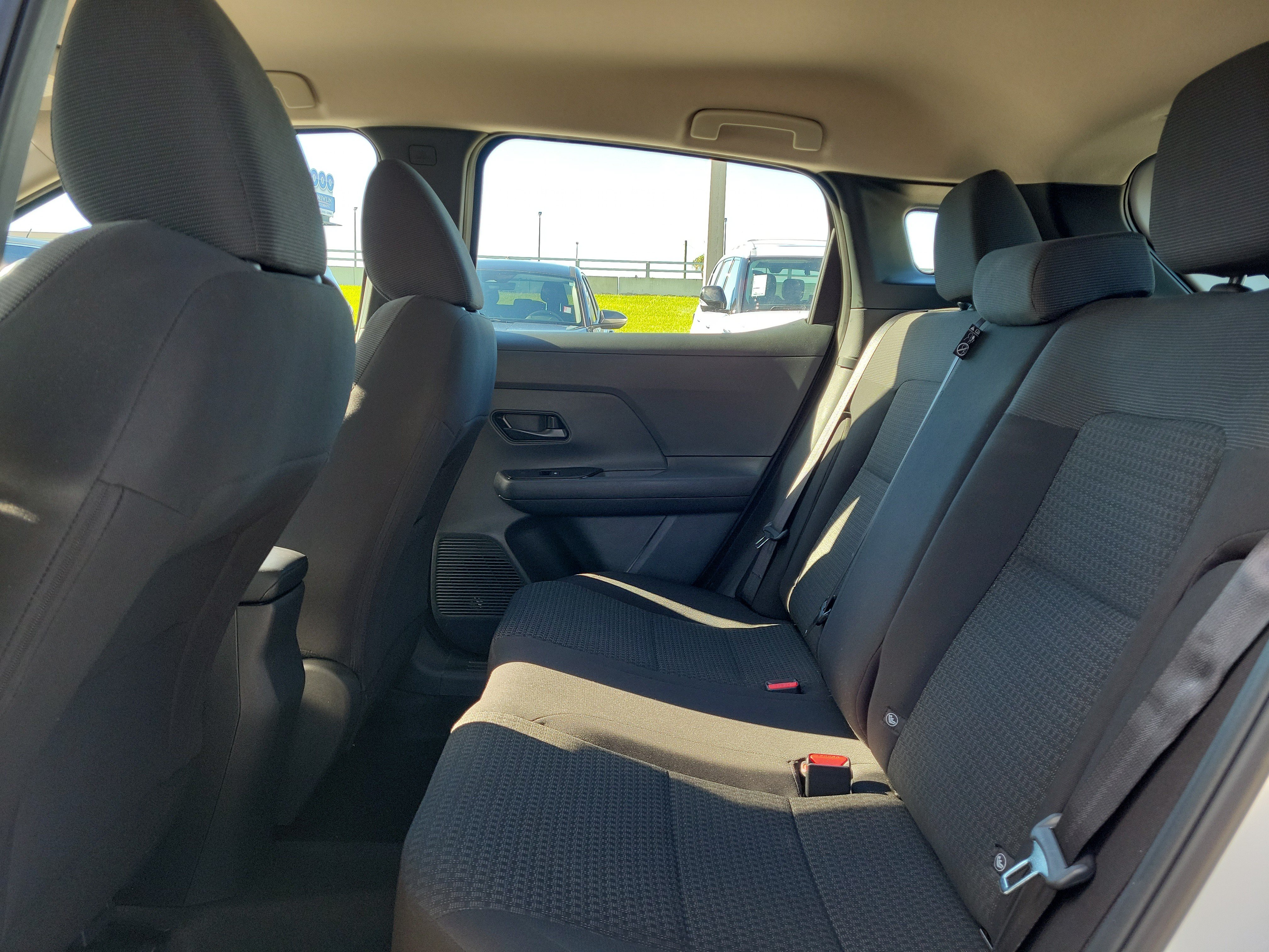 Certified 2025 Nissan Kicks S FWD image 18