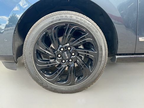 Used 2022 Lincoln Navigator L Reserve AWD/4WD image 35