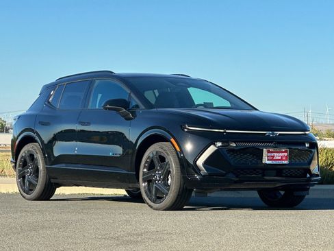 New 2026 Chevrolet Equinox EV RS image 2