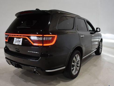 Used 2021 Dodge Durango Citadel w/ Premium Entertainment Group RWD image 4