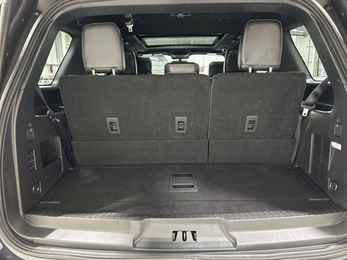 Used 2023 Ford Expedition Platinum image 34