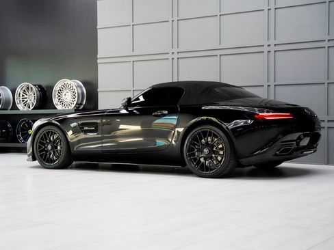 Used 2018 Mercedes-Benz AMG GT Roadster w/ Lane Tracking Package image 6