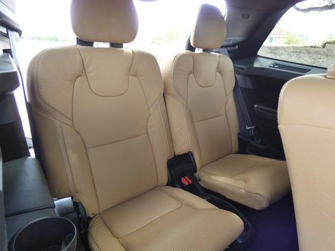 Used 2017 Volvo XC90 T6 Inscription w/ Vision Package image 51