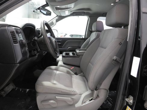 Used 2018 Chevrolet Silverado 1500 Custom w/ Custom Convenience Package AWD/4WD image 13