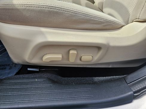 Used 2016 Subaru Outback 2.5i Premium image 30