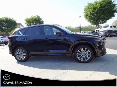 New 2025 MAZDA CX-5 Signature image 2