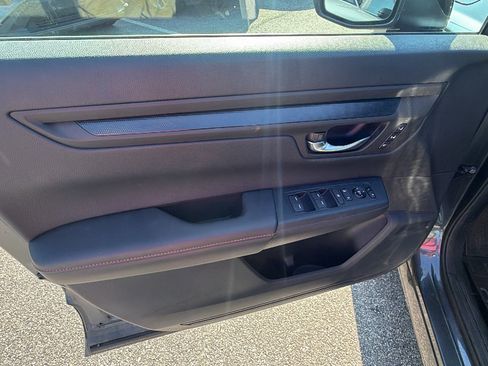 Used 2025 Honda CR-V Sport-L image 14