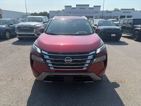 Used 2025 Nissan Rogue SL w/ Tech Package AWD/4WD image 9