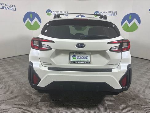 Certified 2025 Subaru Crosstrek 2.5i Limited w/ Crosstrek Mirror Package image 11