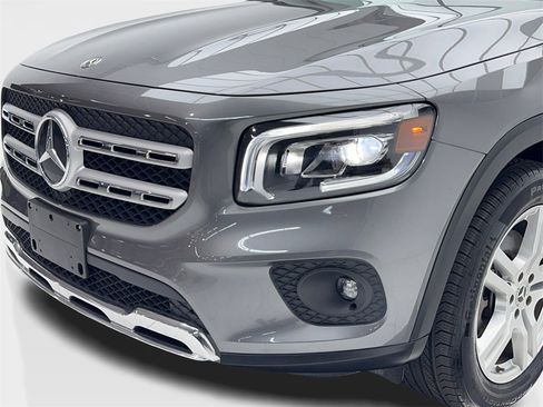 Used 2020 Mercedes-Benz GLB 250 w/ Premium Package image 5