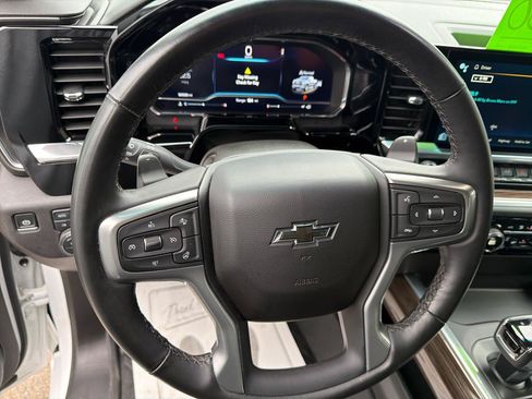 Used 2025 Chevrolet Silverado 1500 RST w/ True North Edition Plus AWD/4WD image 10