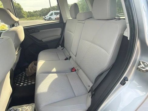 Used 2018 Subaru Forester 2.5i Premium w/ All-Weather Package AWD/4WD image 6