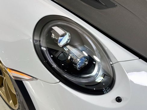Used 2019 Porsche 911 GT3 RS w/ Weissach Package RWD image 40