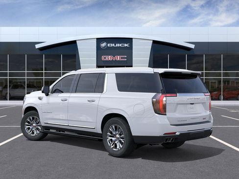 New 2026 GMC Yukon XL Denali w/ Sun & Power Step Package AWD/4WD image 3