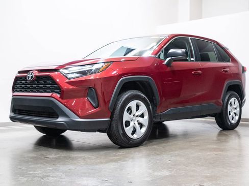 Used 2024 Toyota RAV4 LE image 3