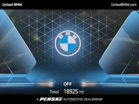Used 2025 BMW 330i xDrive Sedan AWD/4WD image 7