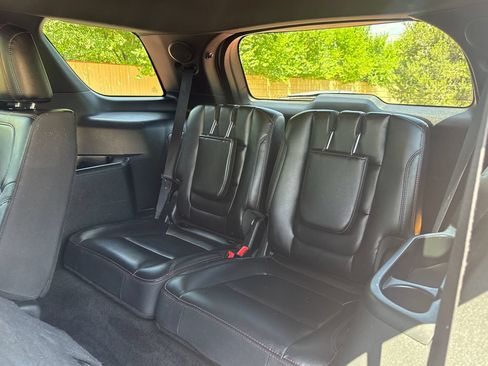 Used 2018 Ford Explorer Sport AWD/4WD image 21