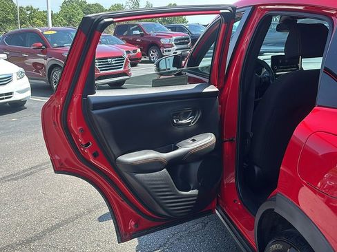 Certified 2023 Honda HR-V Sport image 27